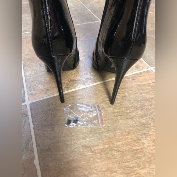 SEXY SAY MY NAME CROC 🐊 PRINT STILETTO BOOTS SIZE: 9.0 - Picture 5 of 8
